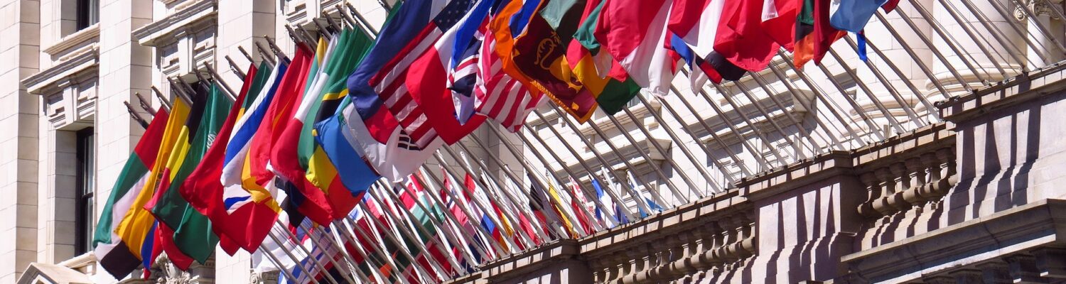 flags-g1aa3be841_1920 flags-g1aa3be841_1920